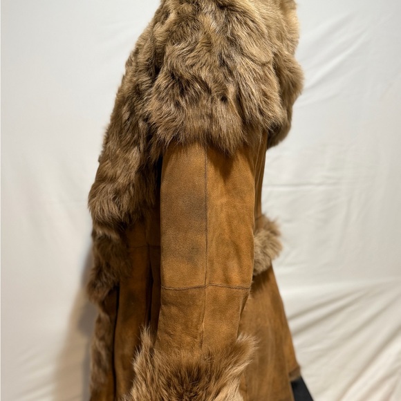 Anne Klein Tan Teddy Jacket with Faux Fur Trim - Picture 6 of 8